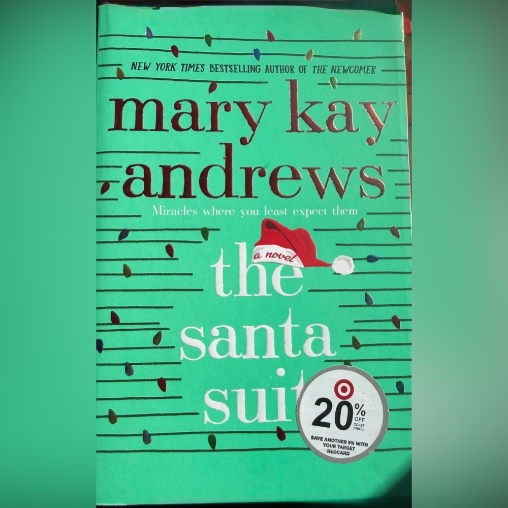 Mary Kay Andrews 'The Santa Suit' Book